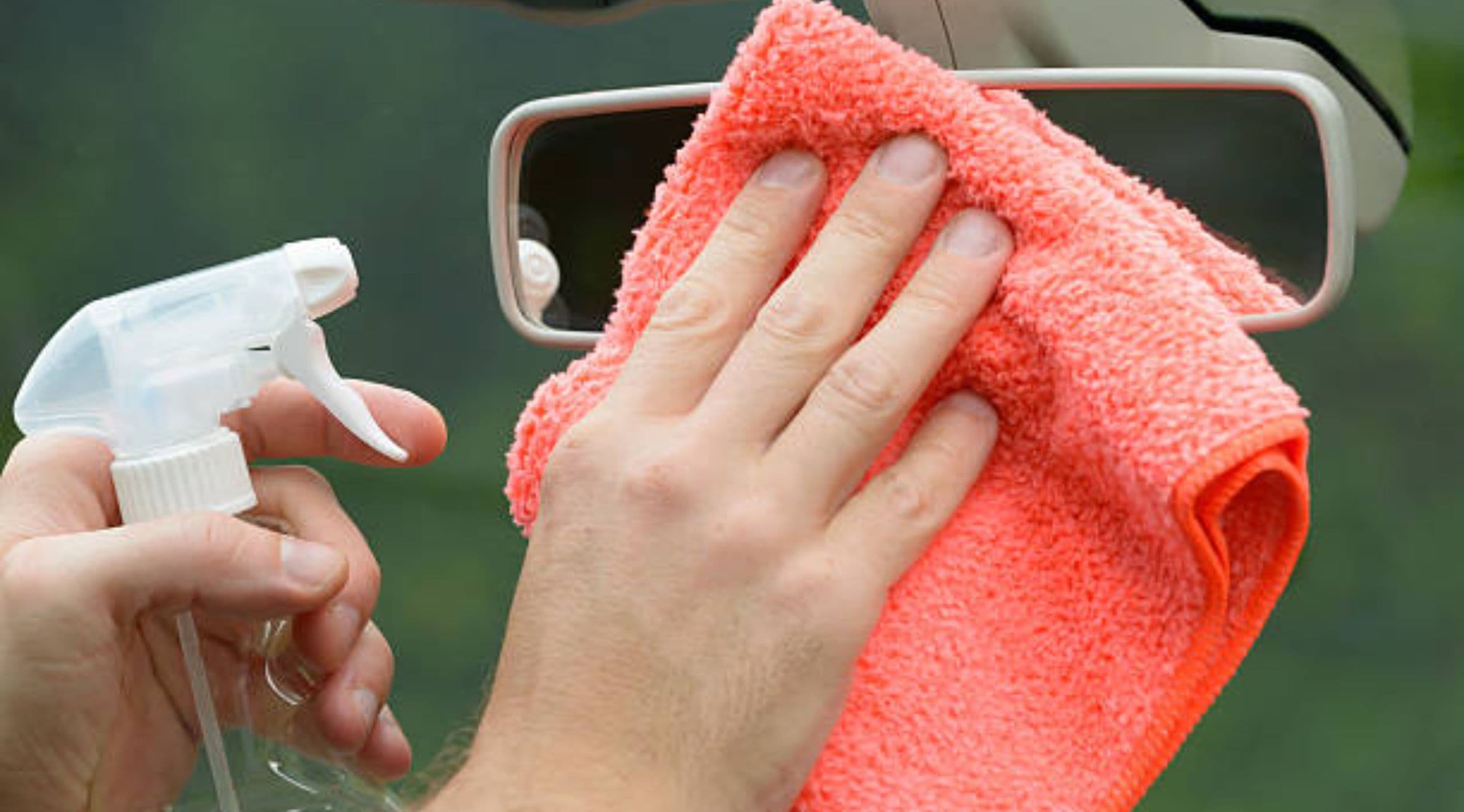 Quick and Easy How to Clean Car Mirrors Like a Pro