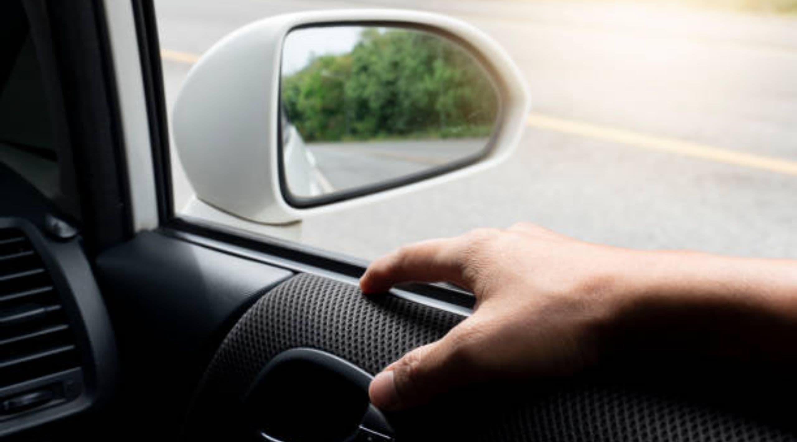 Different Types of Car Mirrors Functions and Features